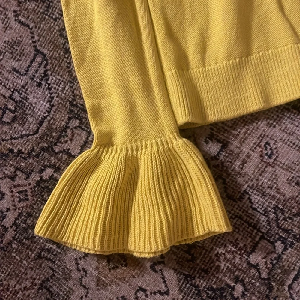 J. Crew Mustard Yellow Sweater Women’s Size XXS Crewneck Bell Sleeves
